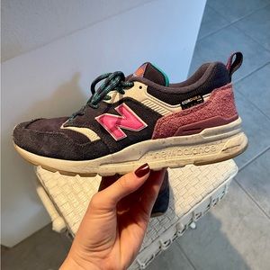 New Balance limited edition color pattern!